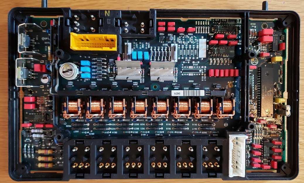 carseat_computer_circuit_board_top_photo