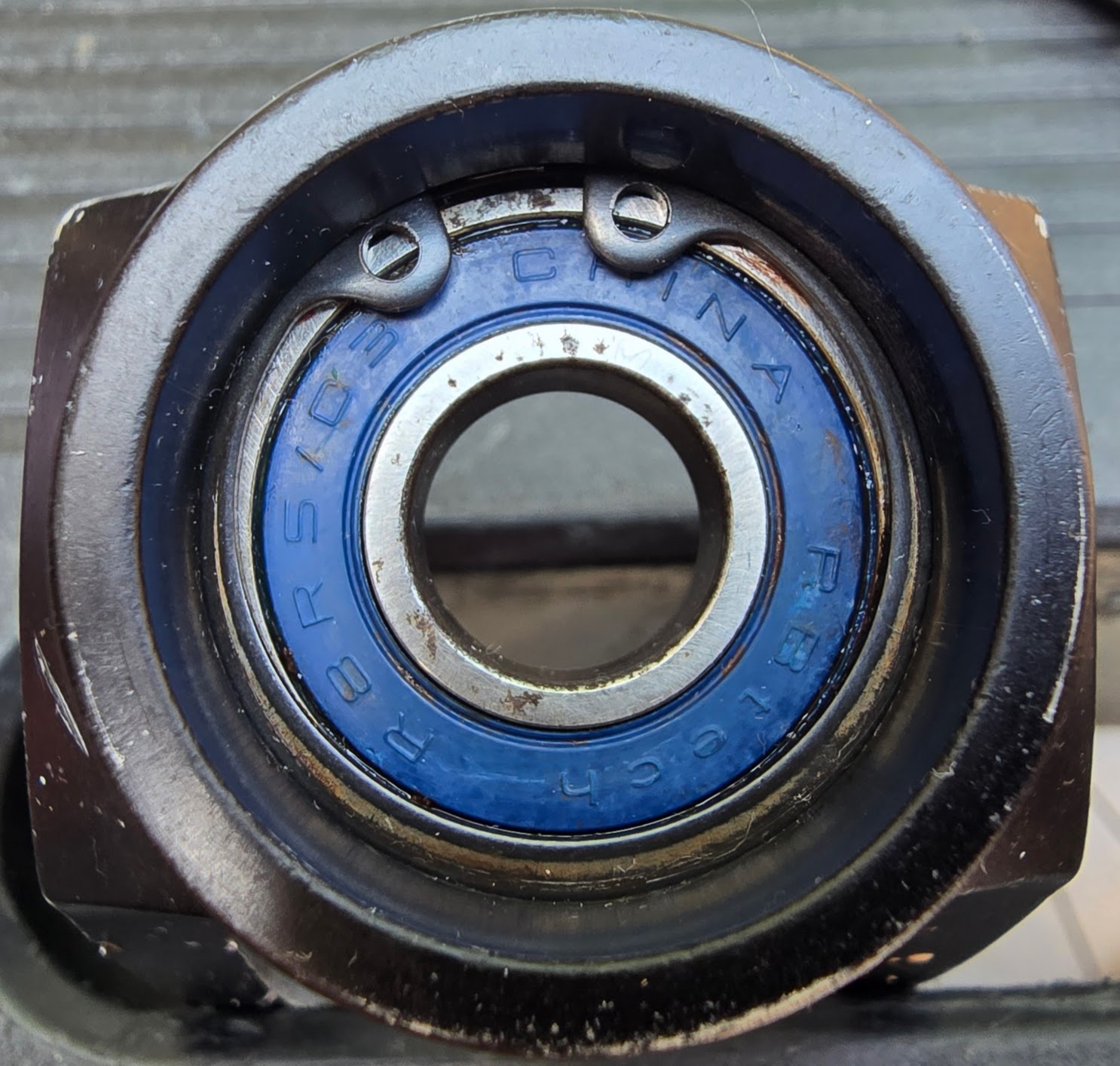 permobility_tilite_titanium_2008_wheelchair_caster_fork_bearing_photo