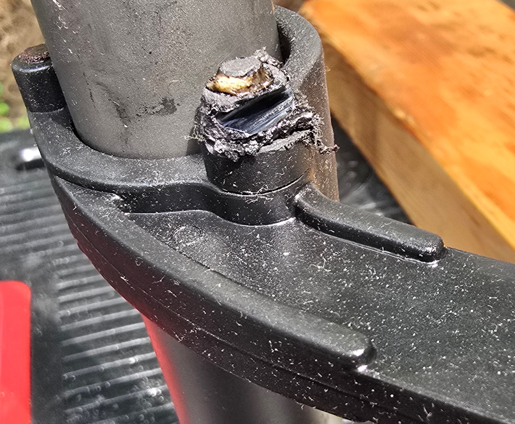 permobility_tilite_titanum_2008_wheelchair_corroded_nuts_need_grinding_photo