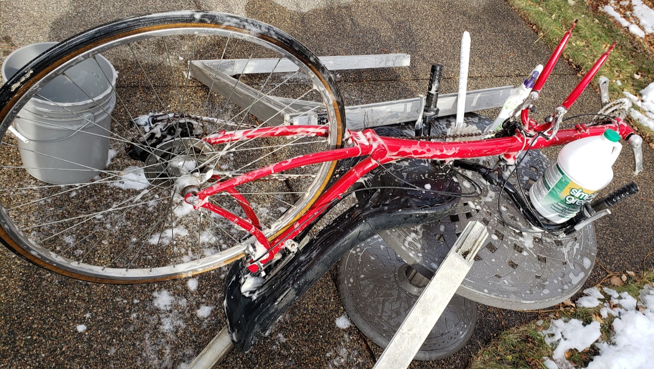 skyride_bike_c-frame_recumbent_bike_frame_old_red_being_cleaned_photo