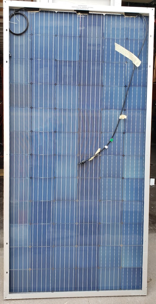 solar_panels_10x_rear_view_of_panel_photo