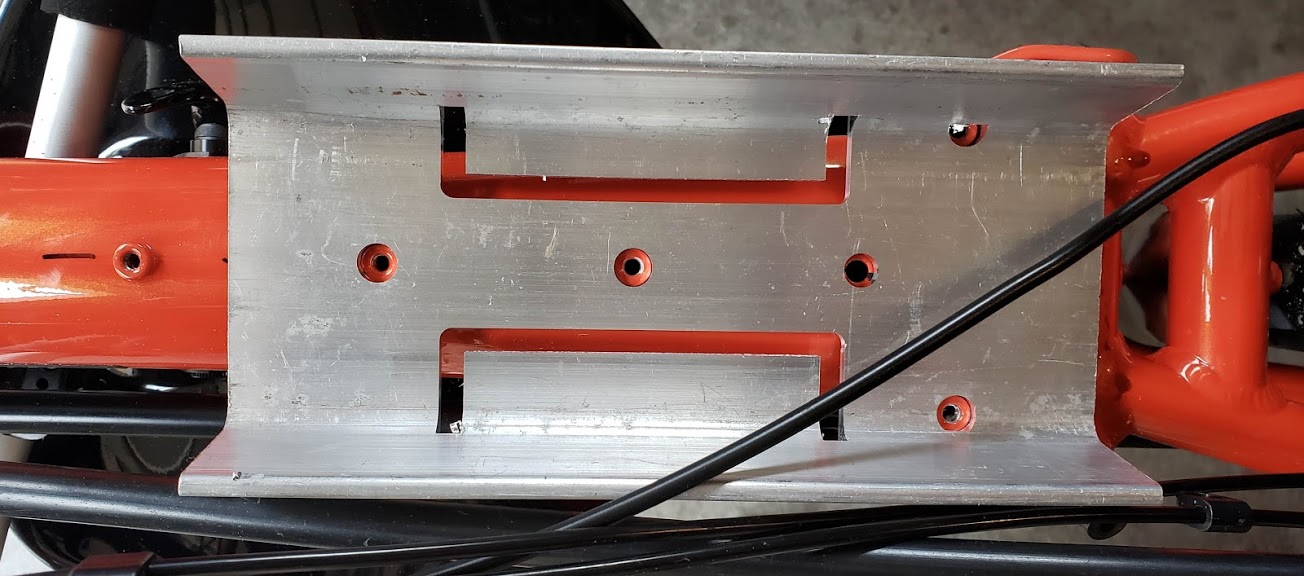 streetmachine_stella_battery_rack_rear_mounting_plate_3_photo